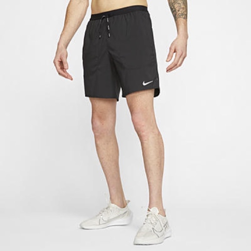 Black Nike Flex Stride 7" - Size M